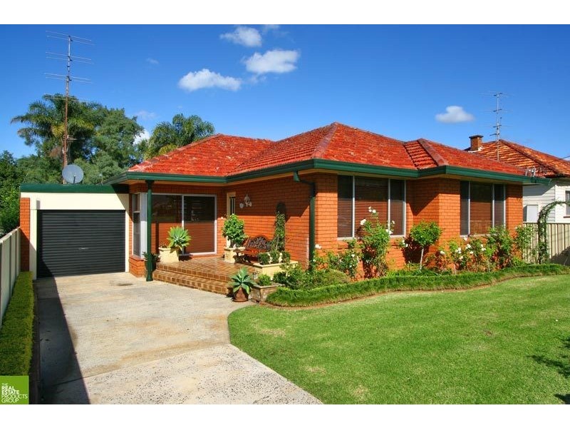 11 Hope Street, Fairy Meadow NSW 2519