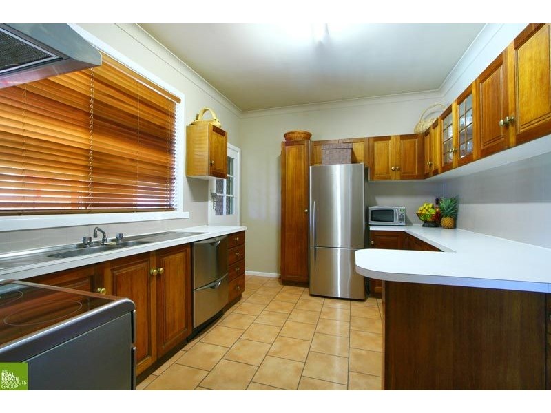 11 Hope Street, Fairy Meadow NSW 2519