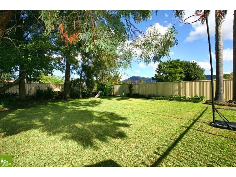 11 Hope Street, Fairy Meadow NSW 2519