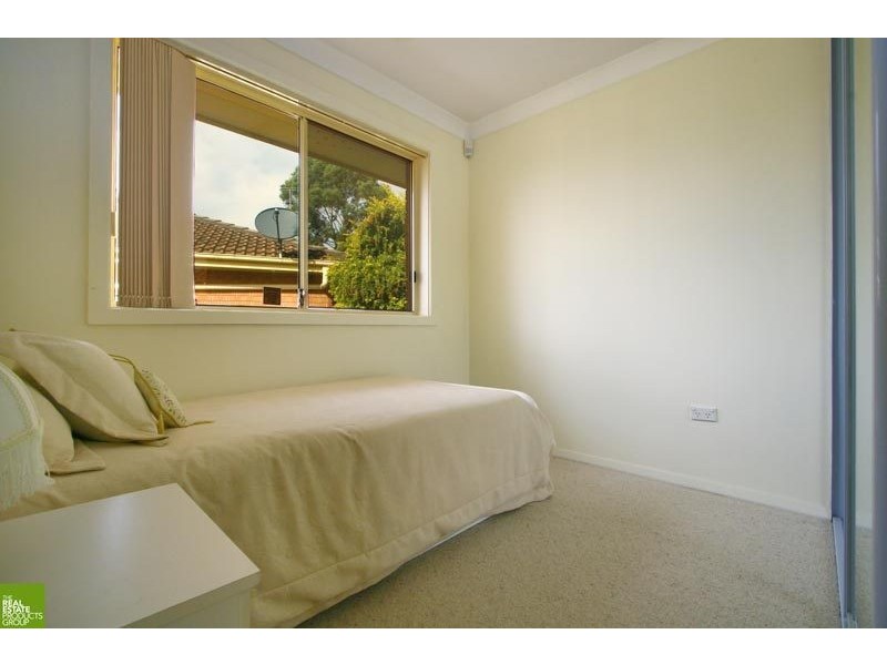 20 Loch Carron Avenue, Farmborough Heights NSW 2526