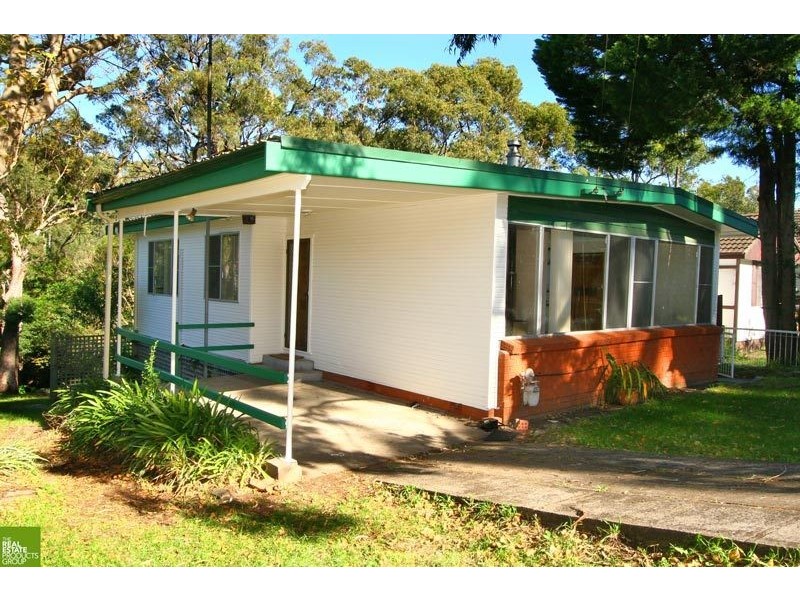 13 Stanley Avenue, Farmborough Heights NSW 2526