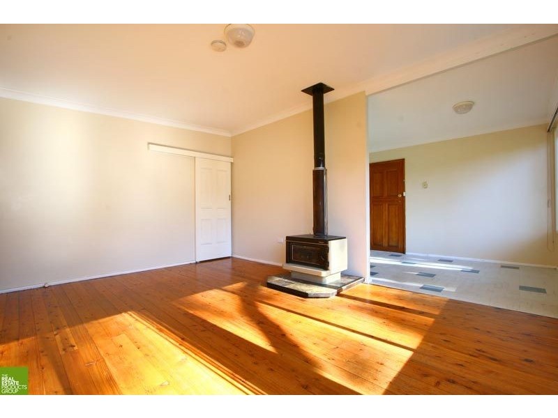 13 Stanley Avenue, Farmborough Heights NSW 2526