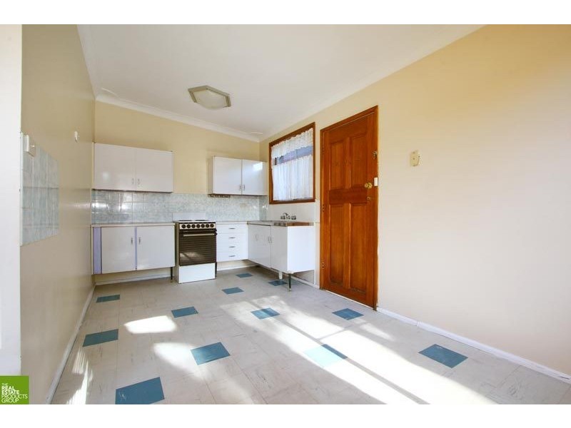 13 Stanley Avenue, Farmborough Heights NSW 2526