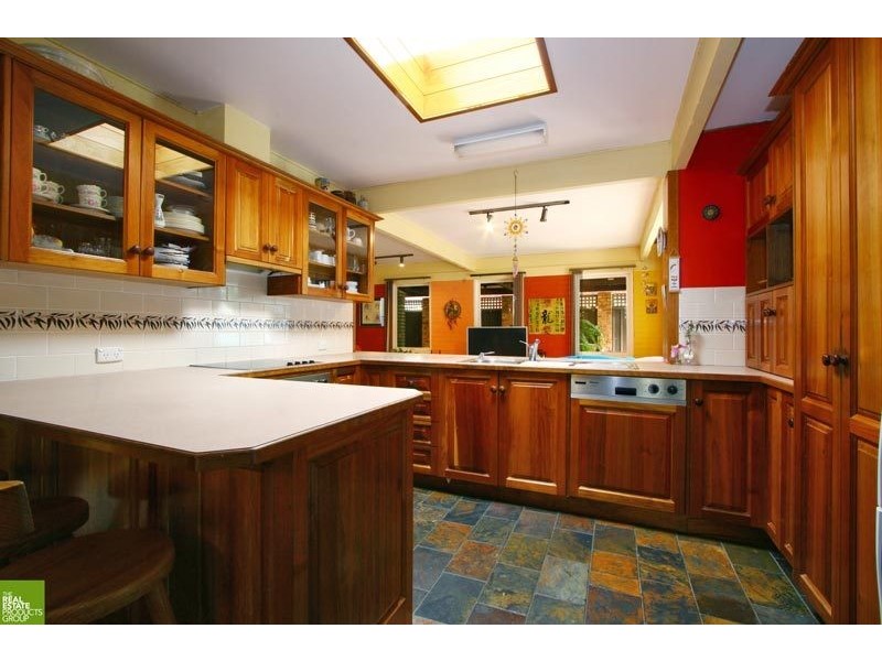 26 Joanne Street, Woonona NSW 2517