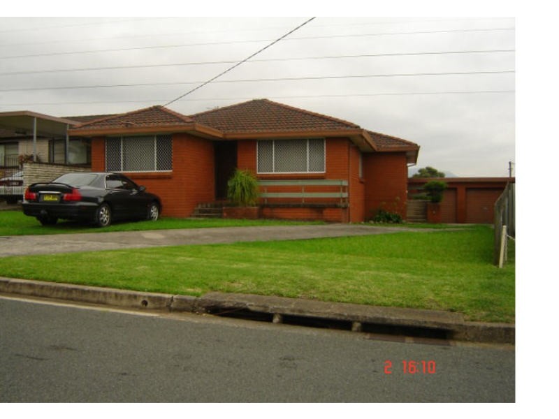 2/8 Cobblers Avenue, Figtree NSW 2525