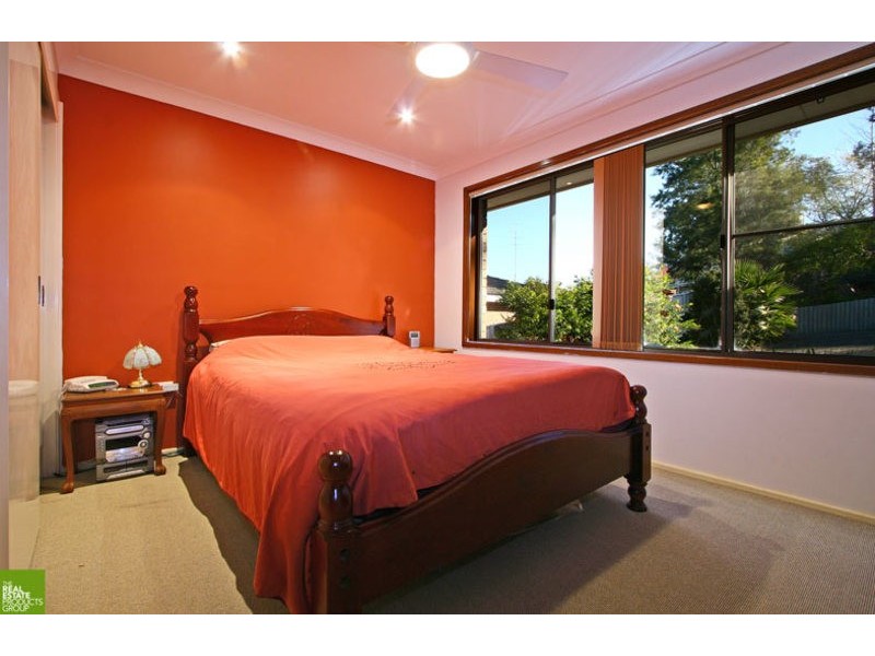 12 Erlinya Place, Cordeaux Heights NSW 2526