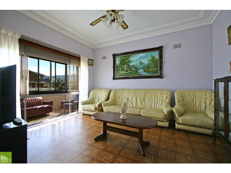 25 Cowper Street, Fairy Meadow NSW 2519