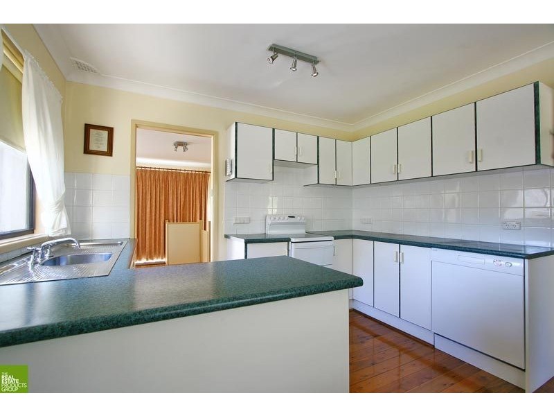 7 Loch Lomond Avenue, Farmborough Heights NSW 2526