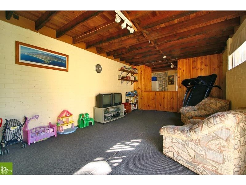 7 Loch Lomond Avenue, Farmborough Heights NSW 2526