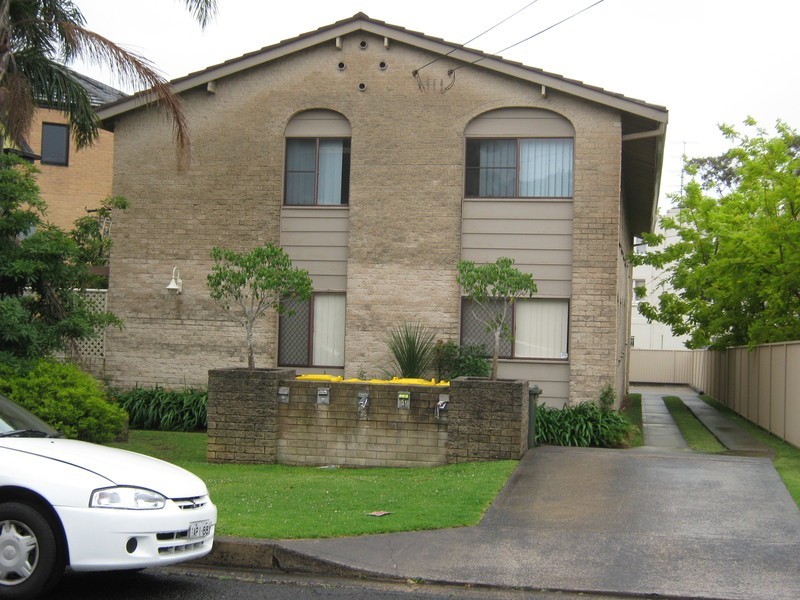 2/12 Bode Avenue, North Wollongong NSW 2500