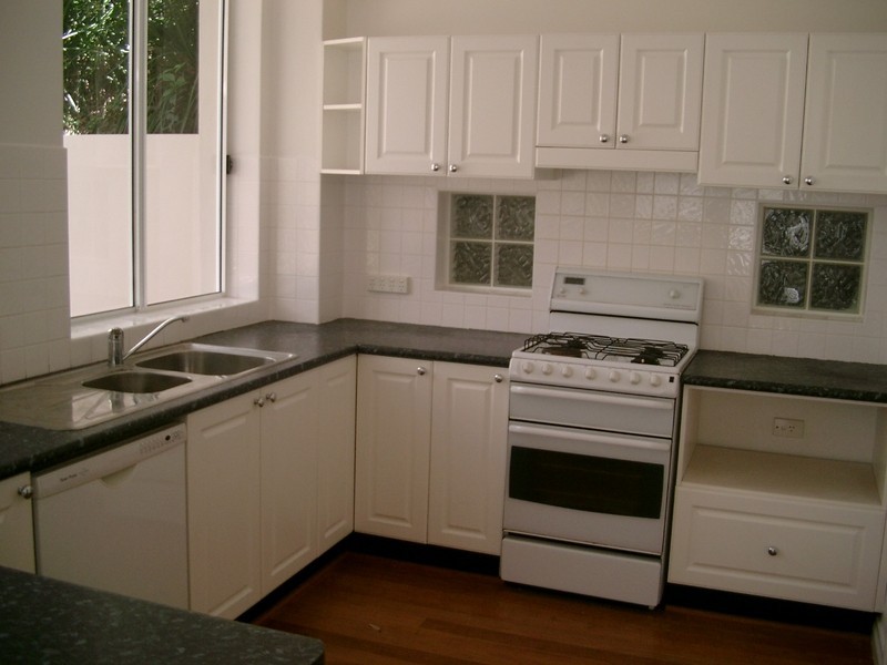 6 Chisholm Avenue, Clareville NSW 2107