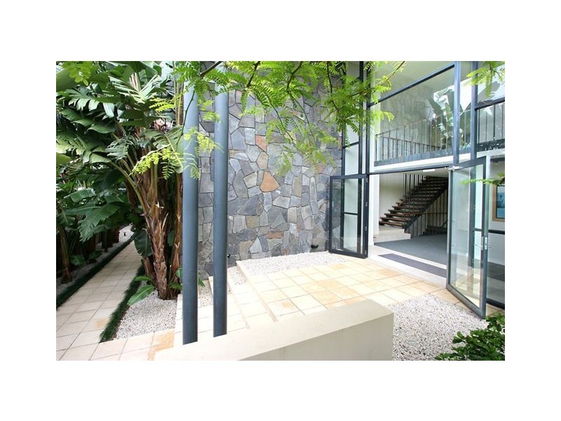 2/20 Golf Avenue, Mona Vale NSW 2103