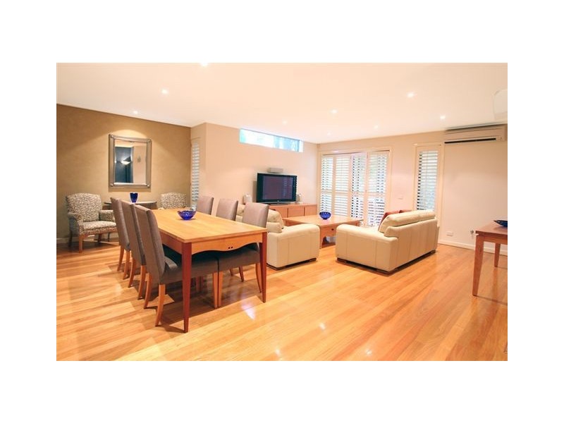 2/20 Golf Avenue, Mona Vale NSW 2103