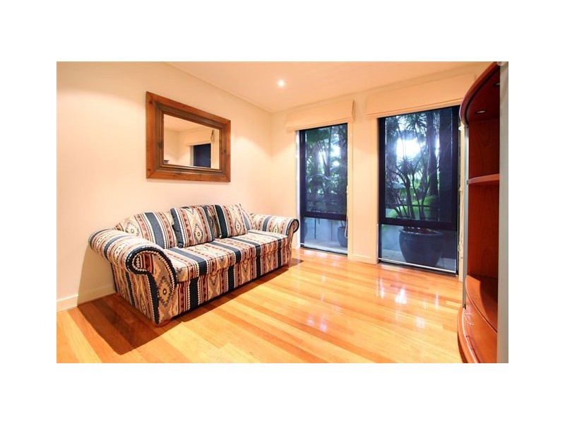 2/20 Golf Avenue, Mona Vale NSW 2103