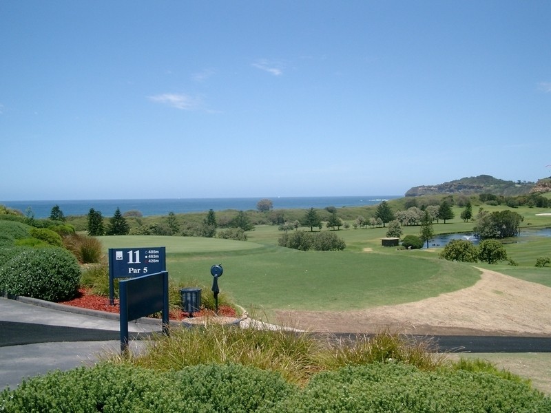 2/20 Golf Avenue, Mona Vale NSW 2103