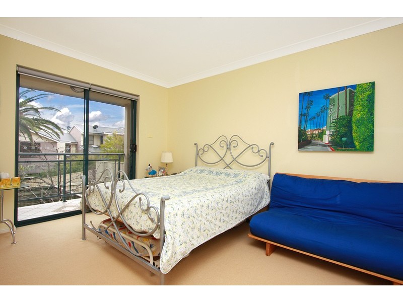 4/12-14 The Crescent, Avalon NSW 2107