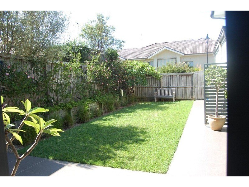 15 Mahogany Boulevard, Warriewood NSW 2102