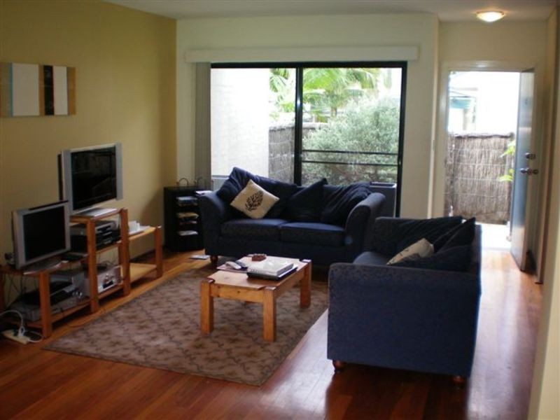 8/16 The Crescent, Avalon NSW 2107