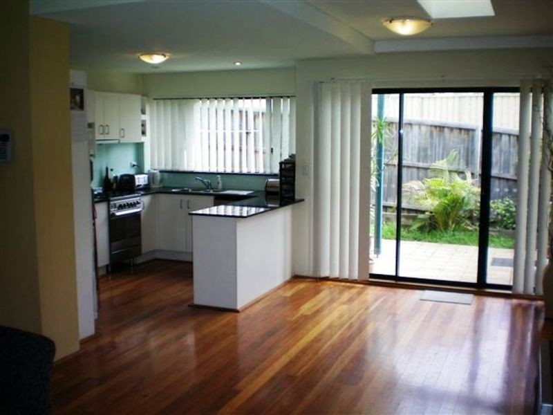 8/16 The Crescent, Avalon NSW 2107