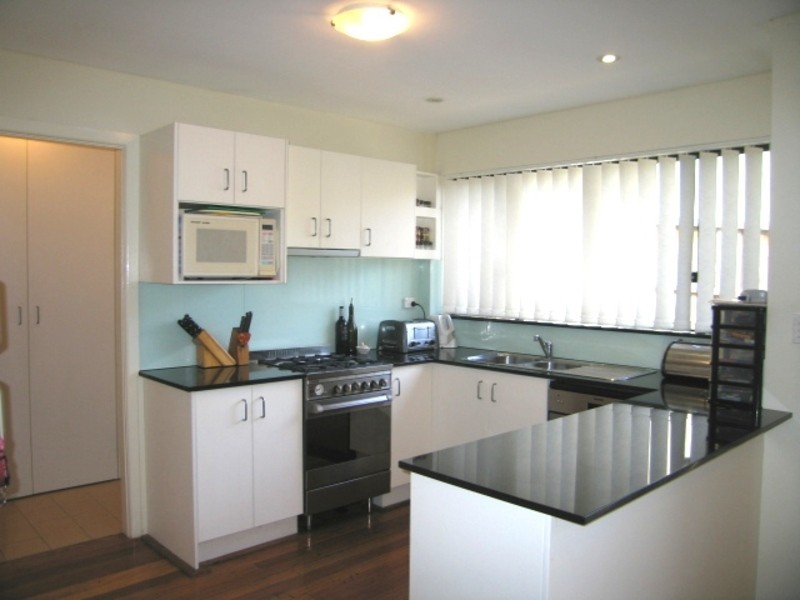 8/16 The Crescent, Avalon NSW 2107