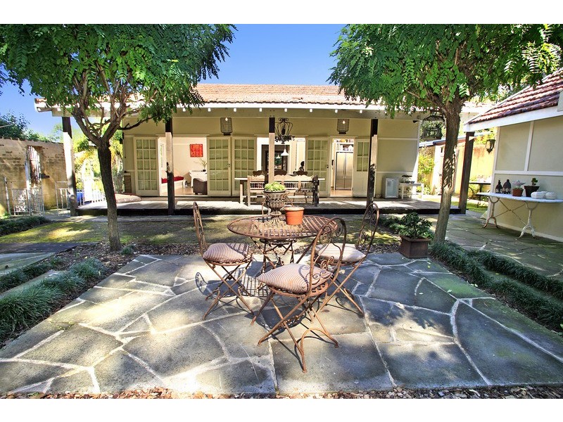 128 Central Road, Avalon NSW 2107