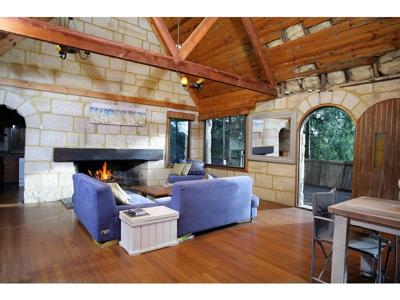 30 Hilltop Road, Avalon NSW 2107