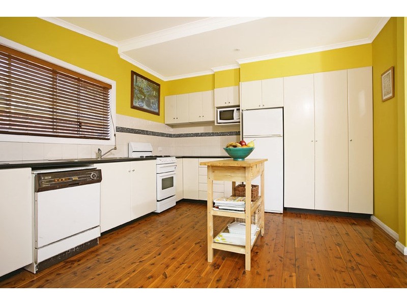 4 Walsh Street, Narrabeen NSW 2101
