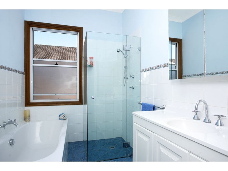 4 Walsh Street, Narrabeen NSW 2101