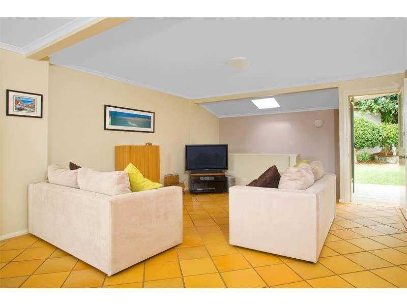 90 Anzac Avenue, Collaroy NSW 2097