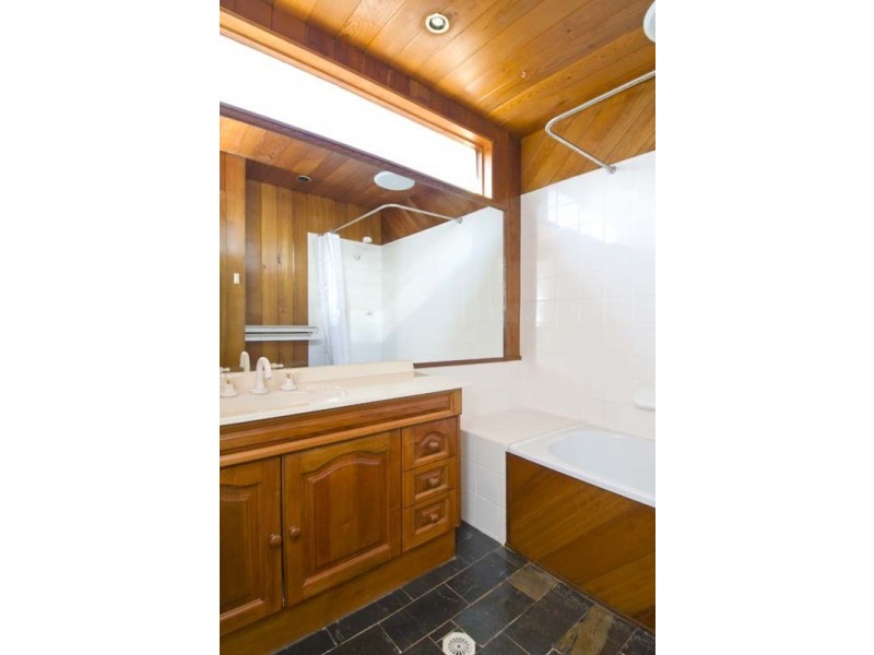 33 Plateau Road, Avalon NSW 2107