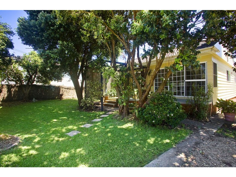 28 Central Road, Avalon NSW 2107