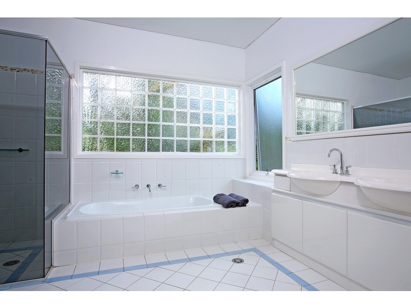 19 The Serpentine, Avalon NSW 2107