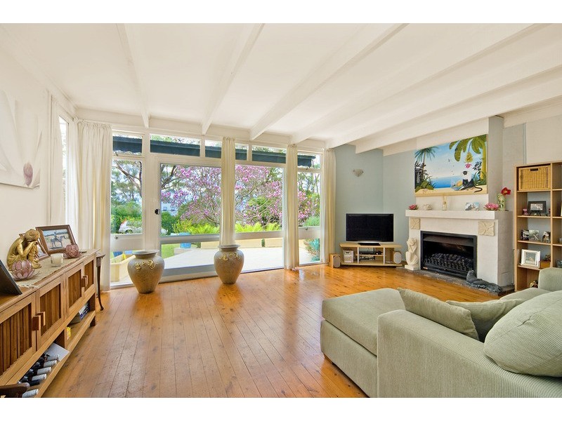 37 York Terrace, Bilgola Plateau NSW 2107