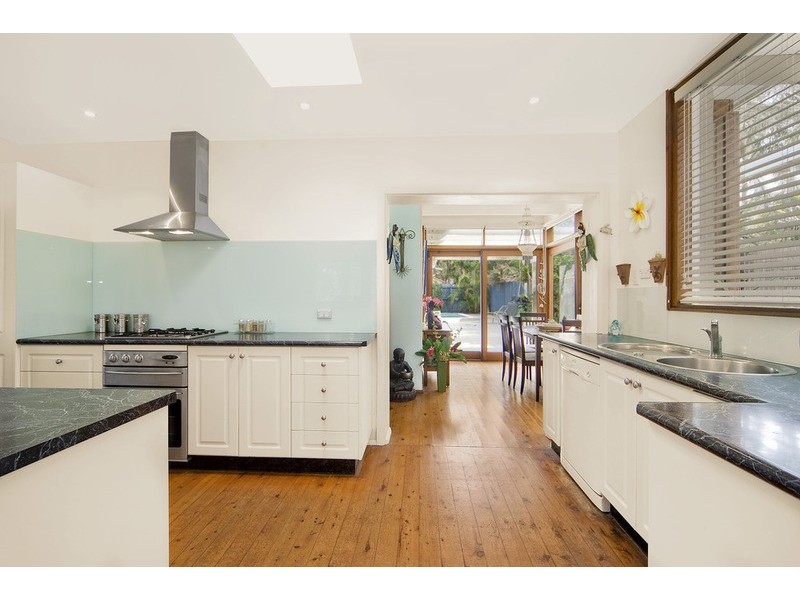 37 York Terrace, Bilgola Plateau NSW 2107