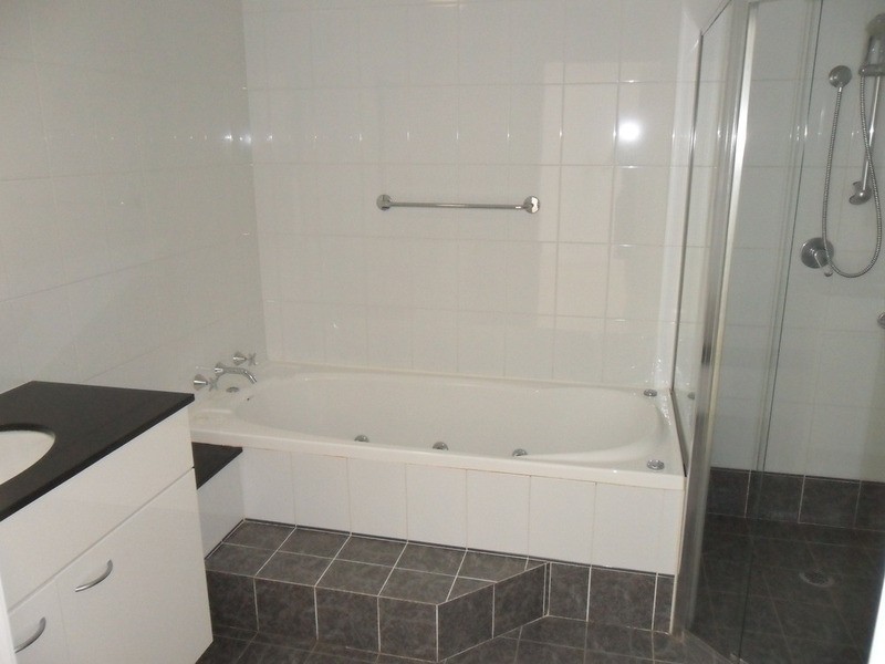 2/22 Foamcrest Avenue, Newport NSW 2106