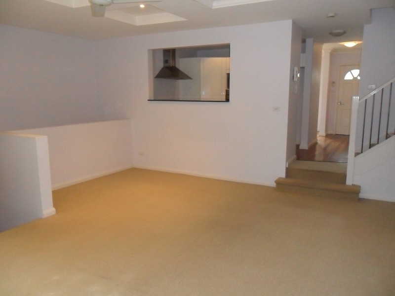 2/22 Foamcrest Avenue, Newport NSW 2106