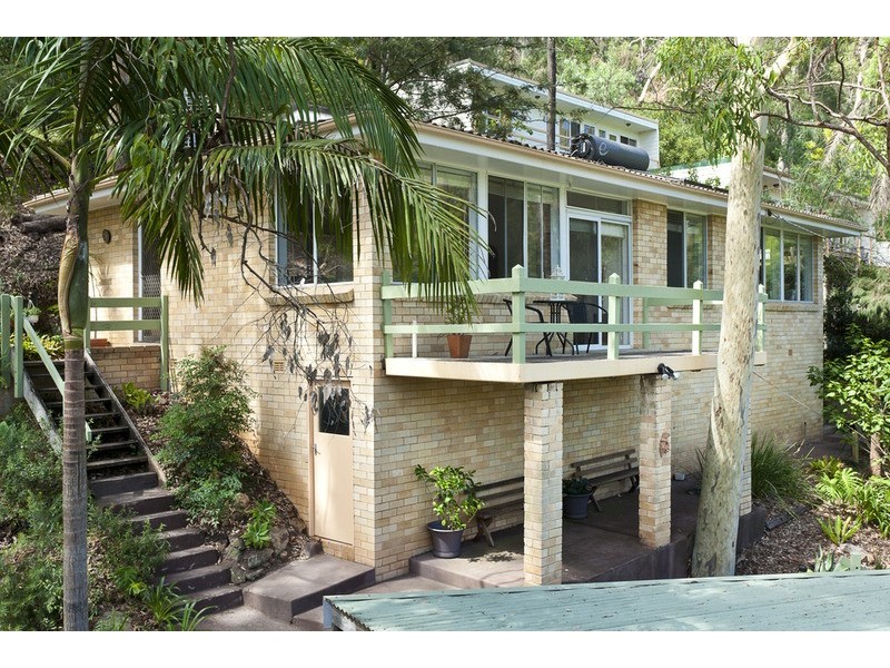 8 Cannes Drive, Avalon NSW 2107