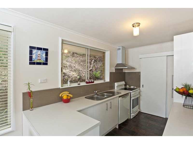 8 Cannes Drive, Avalon NSW 2107