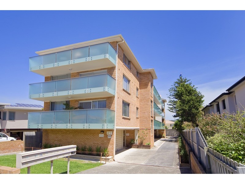 2/144 Ocean Street, Narrabeen NSW 2101