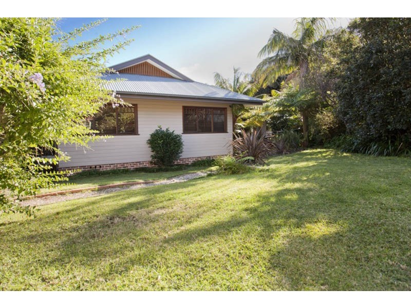 12 Binburra Avenue, Avalon NSW 2107