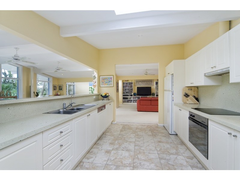 63 Arnott Crescent, Warriewood NSW 2102