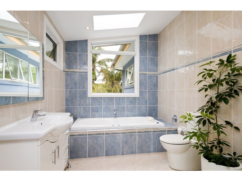 63 Arnott Crescent, Warriewood NSW 2102