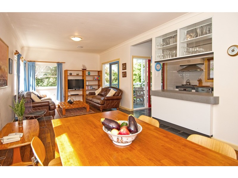 24 Bareena Road, Avalon NSW 2107
