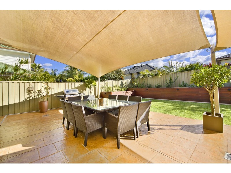 6 Waterside Grove, Warriewood NSW 2102