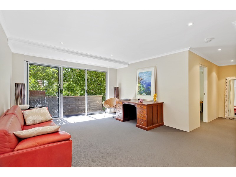 2/71 Foamcrest Avenue, Newport NSW 2106
