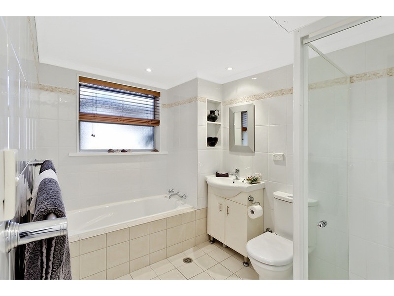 2/71 Foamcrest Avenue, Newport NSW 2106