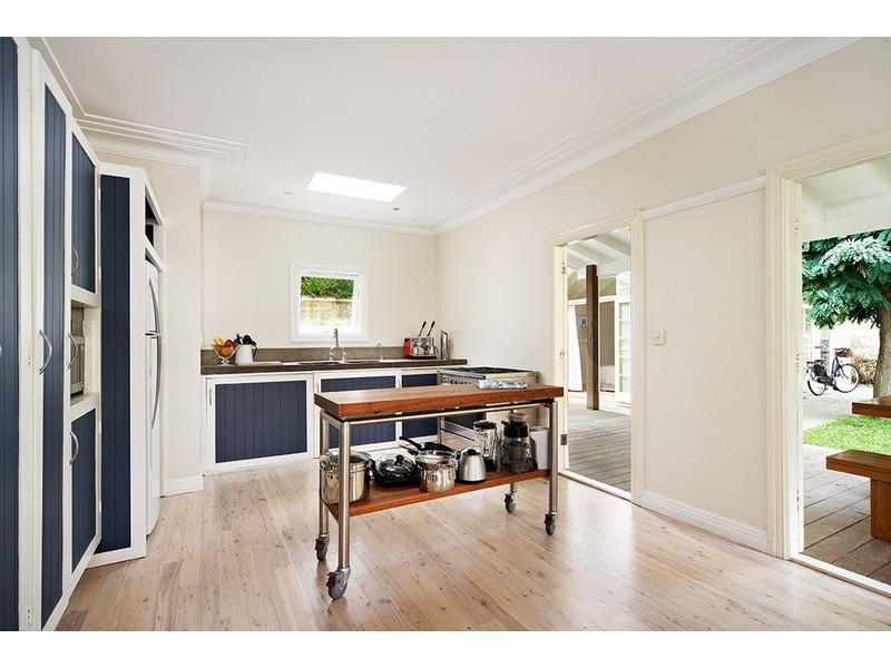 128 Central Road, Avalon NSW 2107