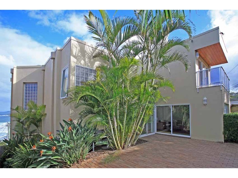 19 The Serpentine, Bilgola NSW 2107