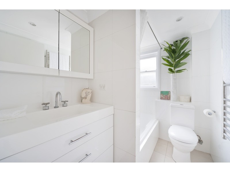 1/702 Barrenjoey Road, Avalon NSW 2107