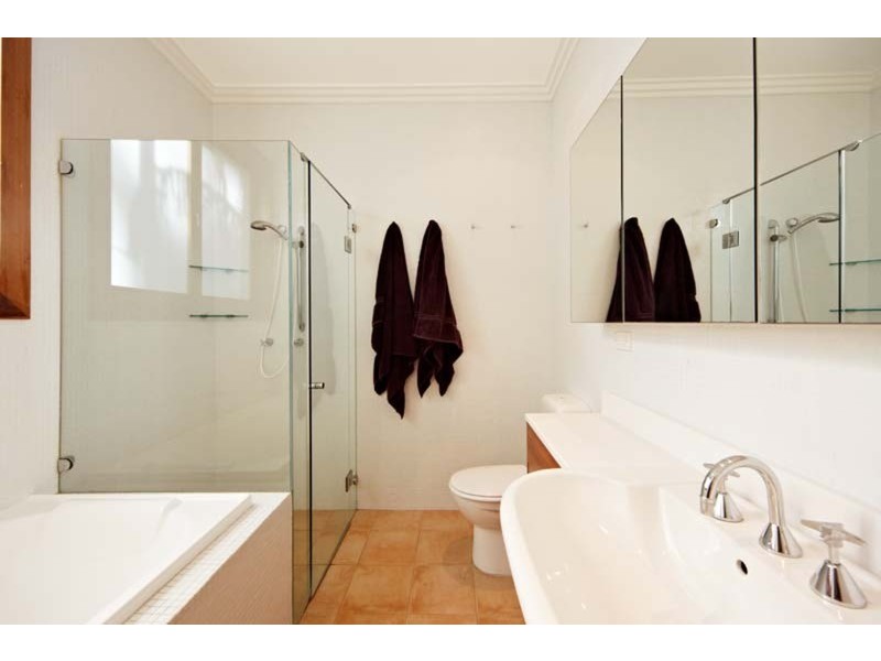 305 Lower Plateau Road, Bilgola NSW 2107